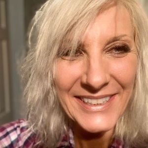 Meet your Posher, Krystal